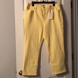 Lands’ End Mid Rise Crop Jean